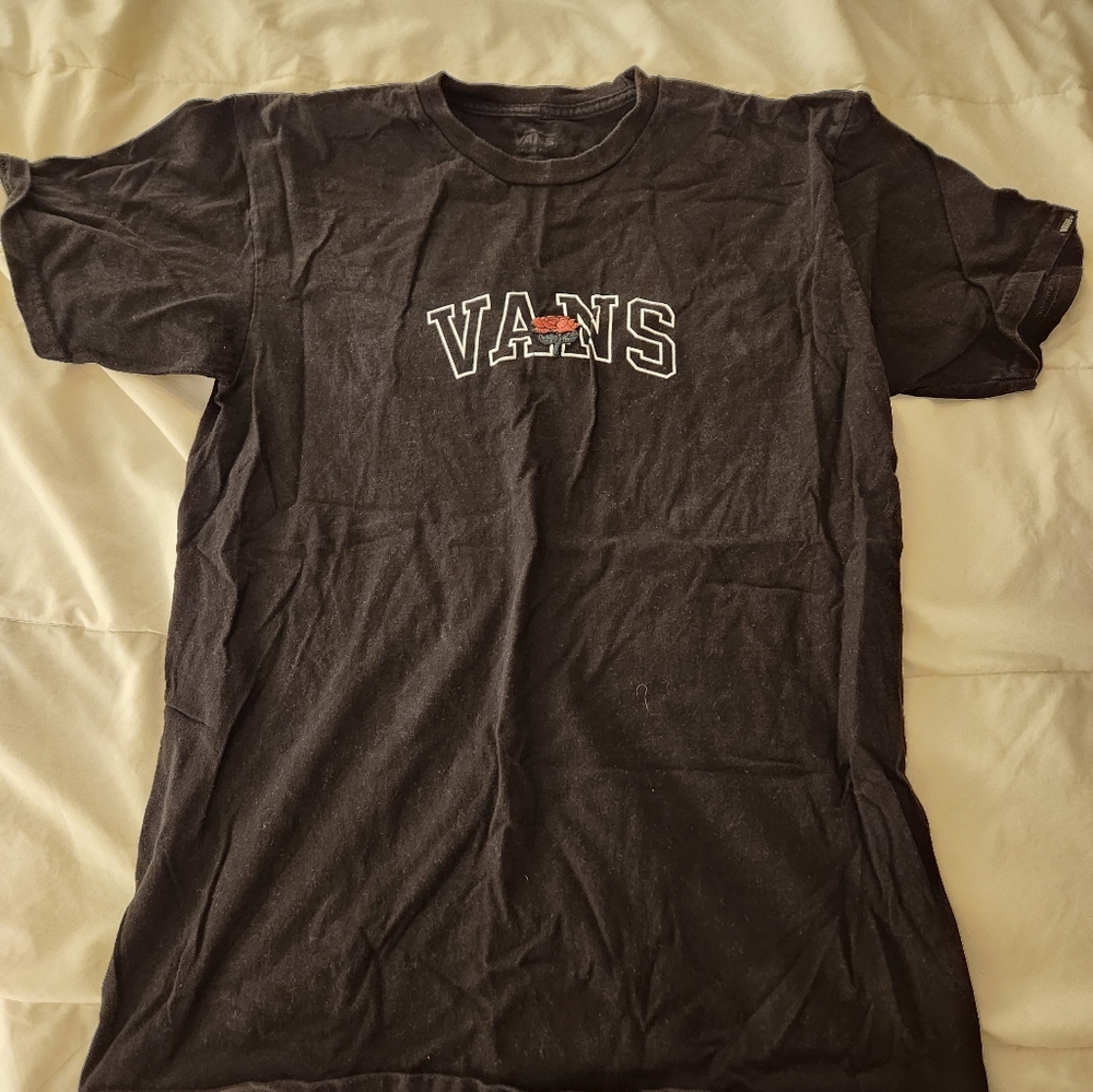 Womens medium vans tshirt
